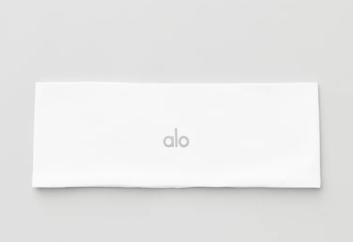 新款热卖！Alo 简约发带 $32（约231.09元）   购物返利请关注公众号：芒省真好省