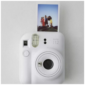 Urban Outfitters 英站：电子数码好价 Instax Mini12仅￡74 低至8折！购物返利请关注公众号：芒省真好省