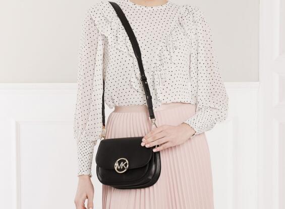 Michael Kors Lillie 真皮马鞍包