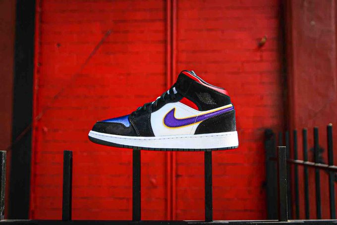 Air Jordan 乔丹 AJ1湖人红蓝