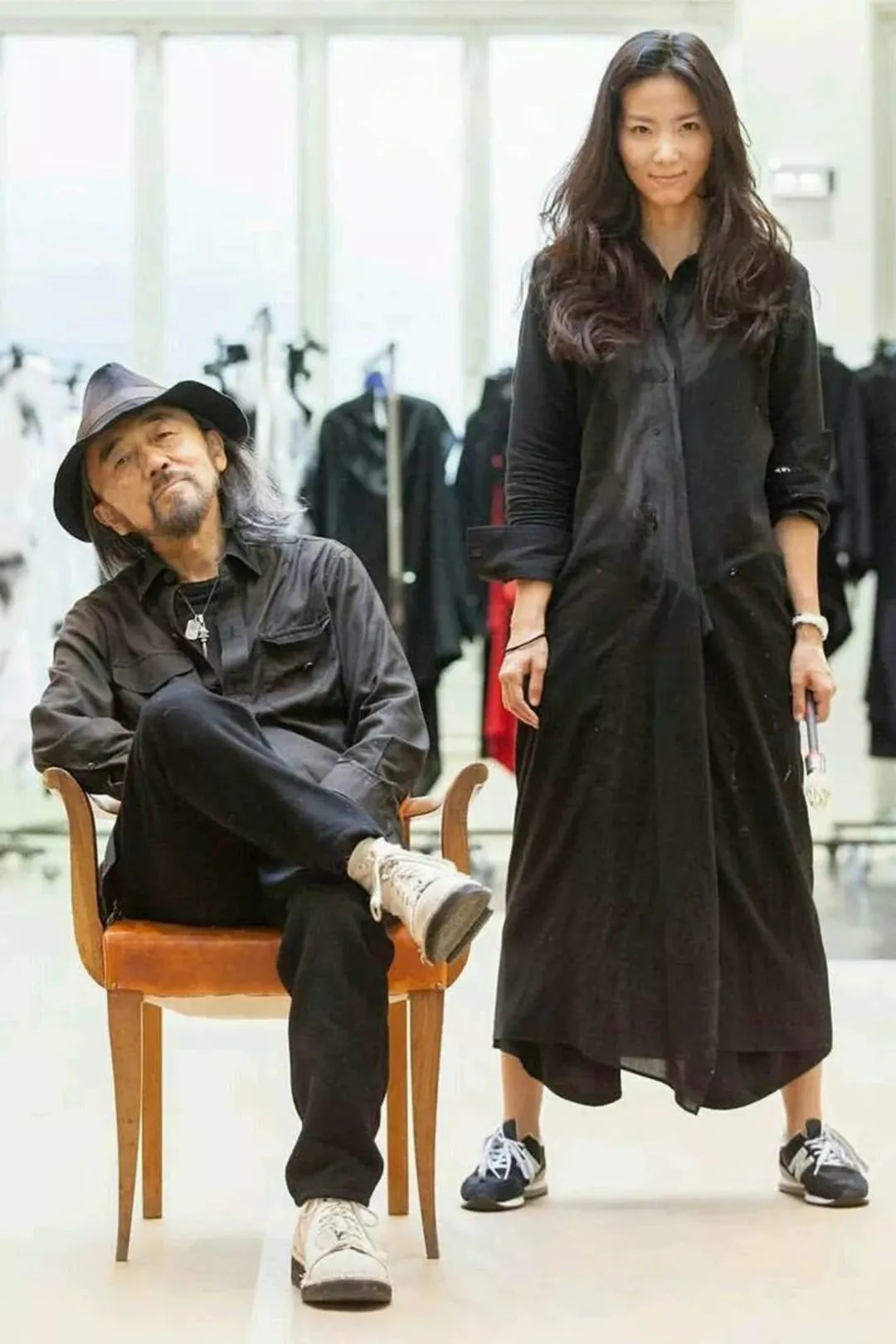 前所未见的变形 Converse！山本耀司女儿品牌联名！现已海淘发售！