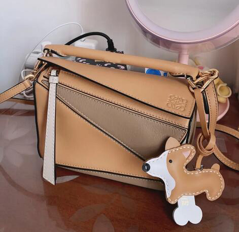 罗意威包包什么档次？Loewe罗意威包包是几线品牌？