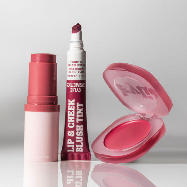Kylie Cosmetics：Met Gala 2025 Kylie 同款彩妆，入手唇釉、腮红等  购物返利请关注公众号：芒省真好省